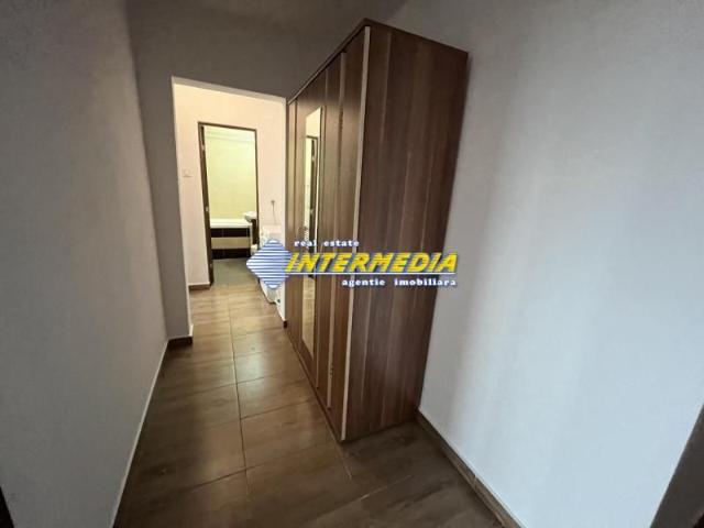 Apartament 3 camere decomandat de inchiriat Centru mobilat si utilat 280 euro
