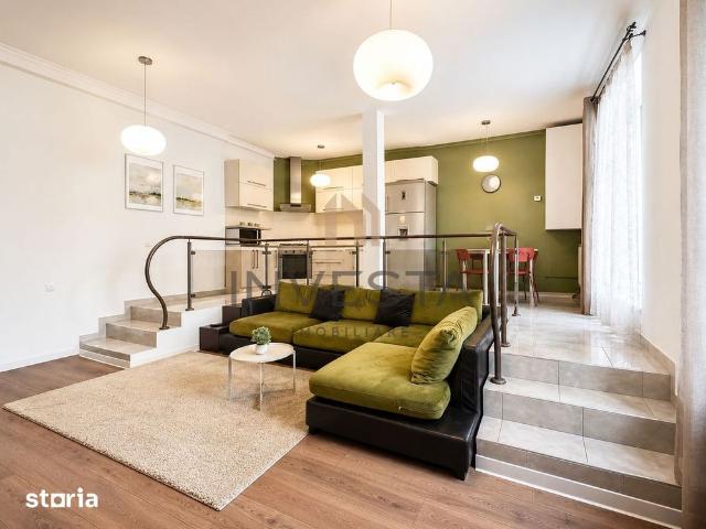 Apartament 3 camere decomandat de inchiriat in vila, zona Centrala!