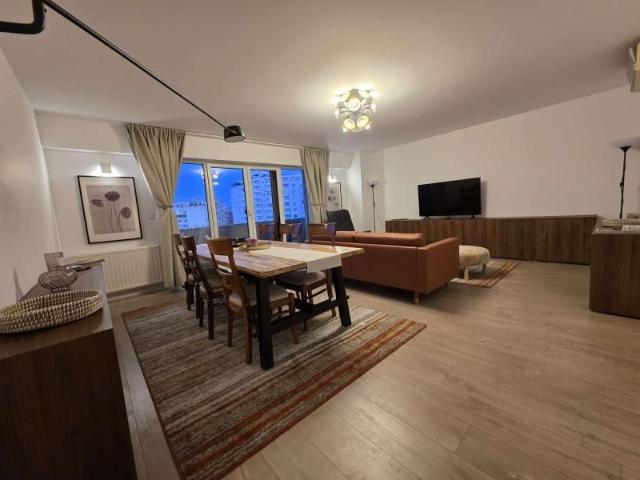 Apartament 3 camere, decomandat.Decebal, Piata Alba Iulia