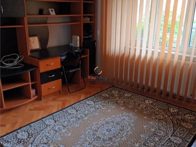 Apartament 3 camere decomandat la parter zona Fabric