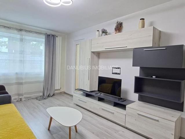 Apartament 3 camere decomandat, mobilat și utilat, lângă Piața Rușilor –Micro 17