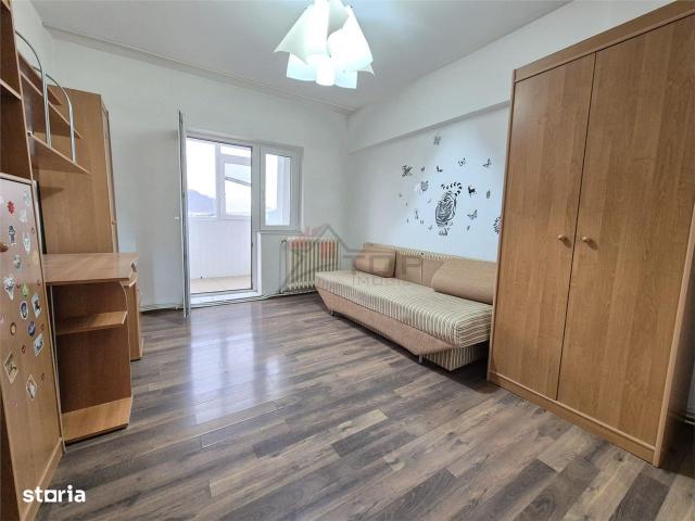 Apartament 3 camere decomandat Nicolina