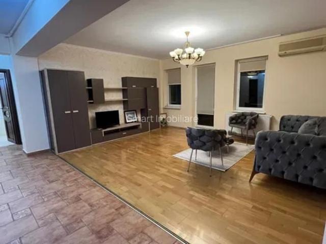 Apartament 3 camere decomandat Strand