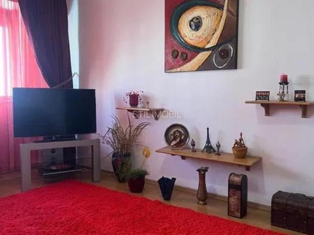 Apartament 3 camere decomandat Pacurari