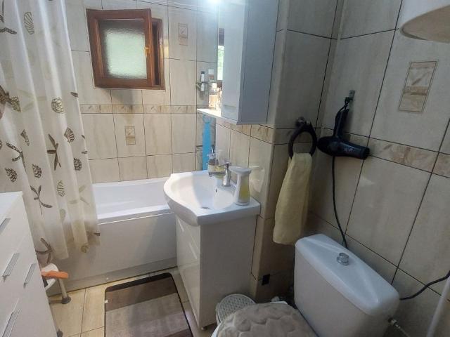 Apartament 3 camere decomandat, parter, George Enescu zona Liceul de C