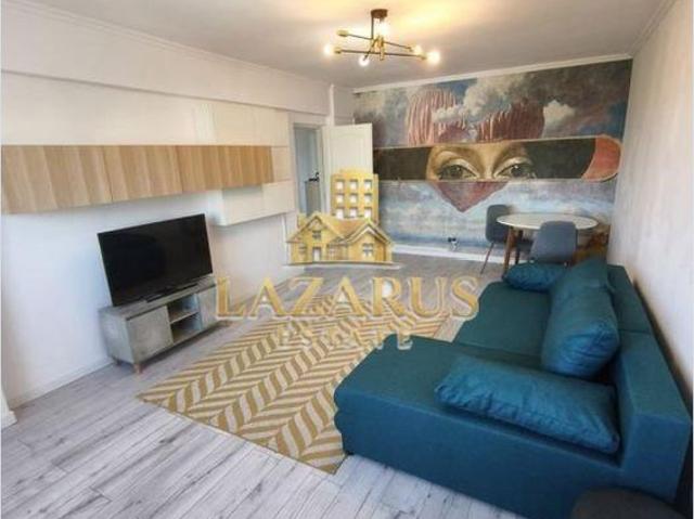 Apartament 3 camere decomandat | Piața Victoriei | Metrou la 1 minut |