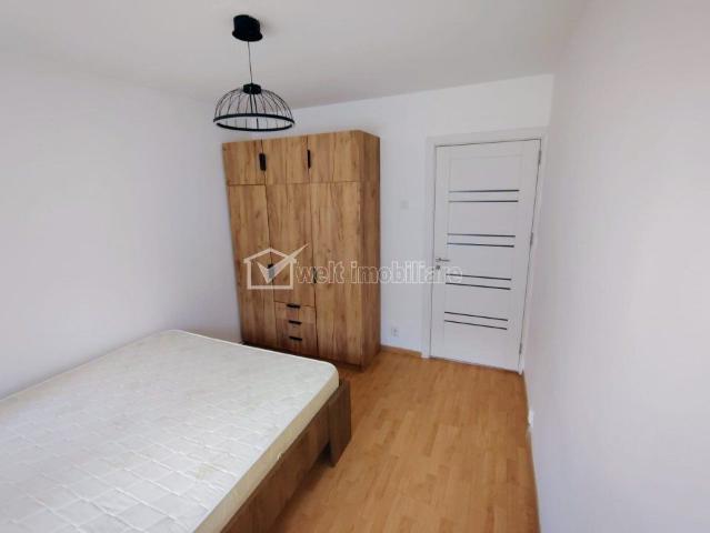 Apartament 3 camere decomandat, Piata CIpariu, Bulevardul Nicolae Titulesc