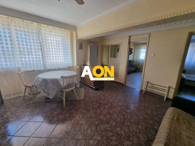 Apartament 3 Camere Decomandat, Zona Cetate