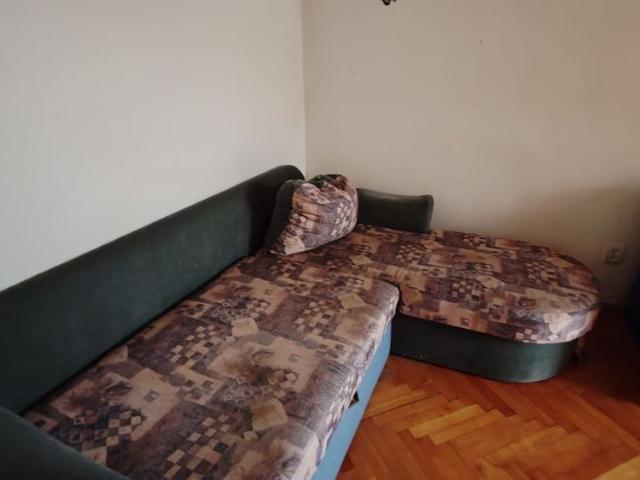 Apartament 3 camere decomandat, zona Crinilor