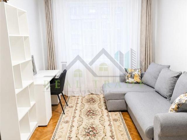 Apartament 3 camere decomandat zona Garii