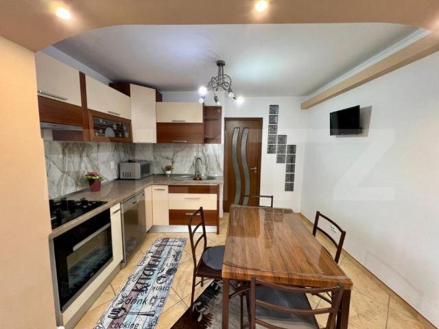 Apartament 3 camere decomandate, 65 mp, modernizat, zona Cra