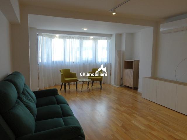 Apartament 3 camere Decebal
