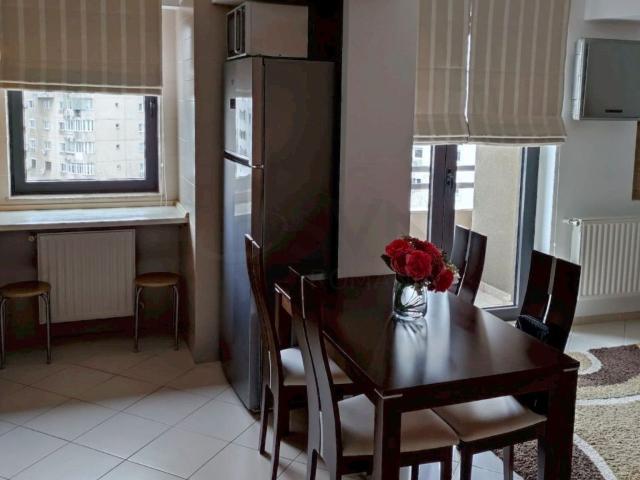 Apartament 3 camere Decebal l Imobil 2009
