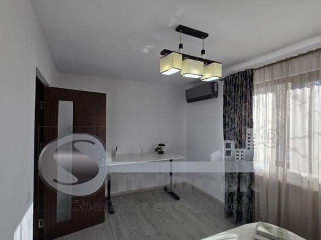Apartament 3 camere etaj 1