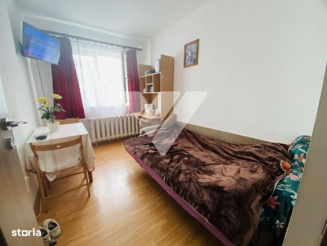 Apartament 3 camere etaj 1 mobilat de vanzare zona Hipodrom Sibiu