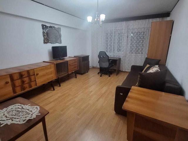 Apartament 3 Camere, Etaj 2/4 Ultracentral, Strada Popa Sapca
