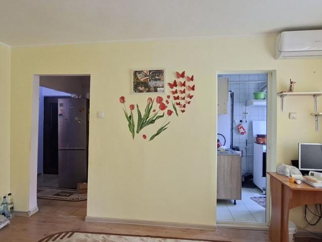 Apartament 3 camere, etaj 2, Micro 40