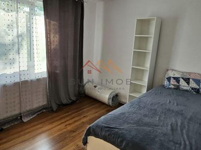 Apartament 3 camere, etaj 3/4, 68 mp, mobilat si utilat, Campina