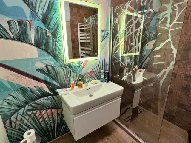 Apartament 3 camere Faleza Nord decomandat