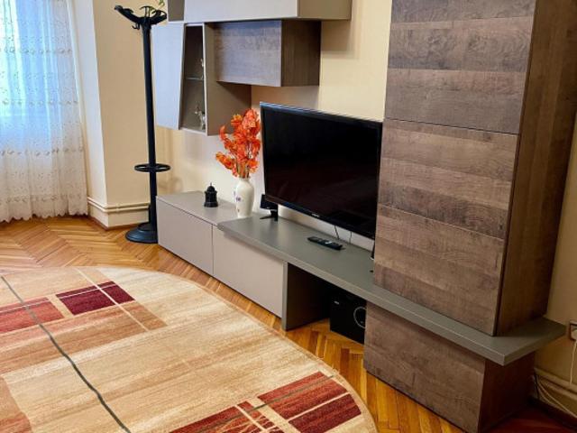 APARTAMENT 3 CAMERE | FALEZA NORD | TERMEN LUNG
