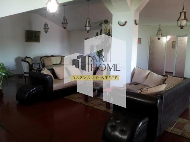 Apartament 3 camere, foarte spatios, zona Republicii, Ploiesti