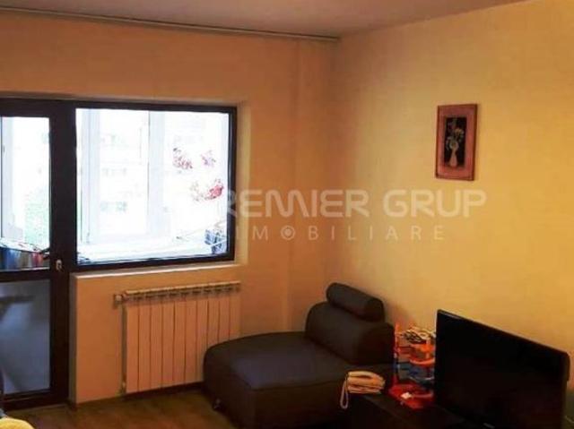 Apartament 3 camere, Gara Billa, 74mp