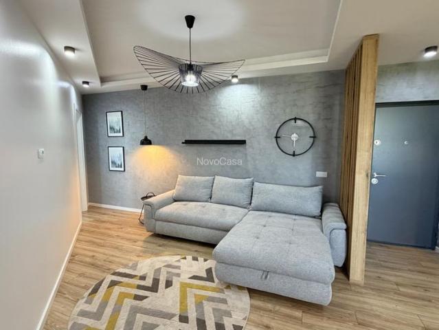 Apartament 3 camere +garaj in zona Metro BMW VIVO Mall