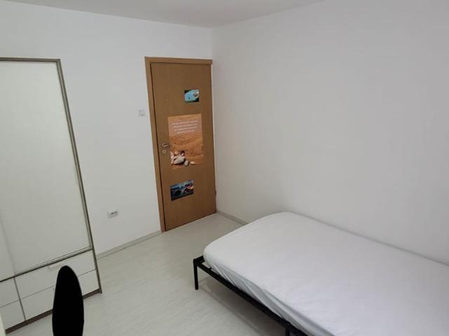 Apartament 3 camere Gorjului, renovat, utilat, metrou 7 minute