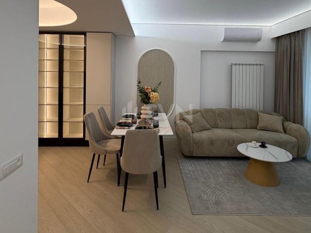 Apartament 3 Camere I Cortina North