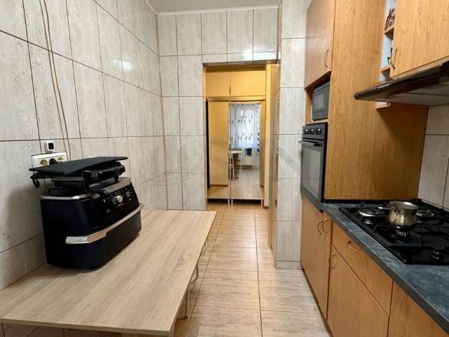 Apartament 3 camere I Metrou Obor I Mobilat si utilat