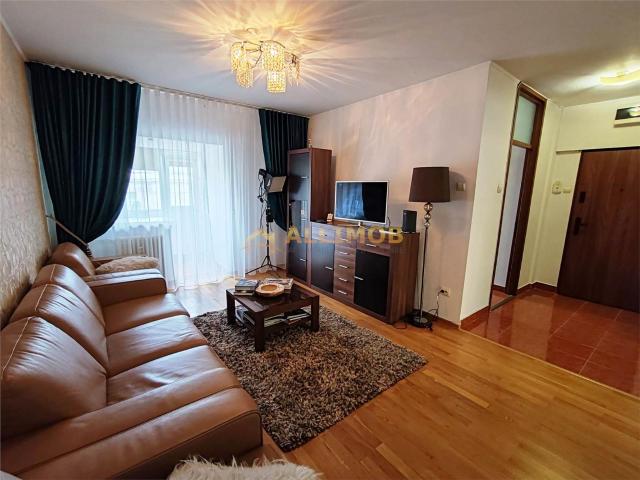 Apartament 3 camere in Ploiesti, zona ultracentrala