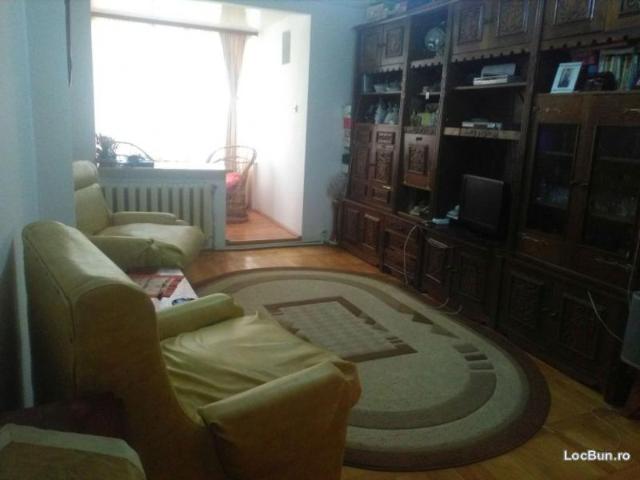Apartament 3 camere in Slobozia