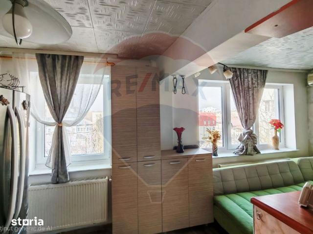 Apartament 3 camere, în zona Ultracentral, confort maxim