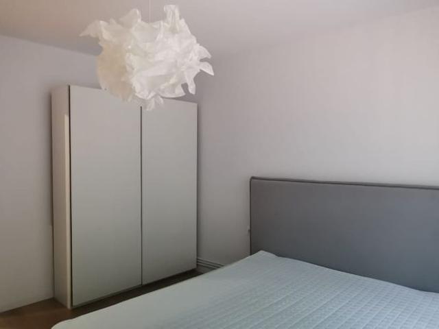apartament 3 camere inchirier pe strada Gruia