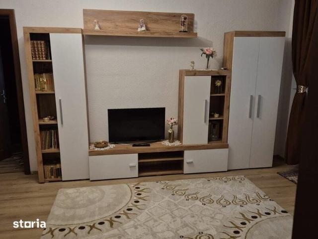 Apartament 3 camere inchiriere GorjuluiMilitari