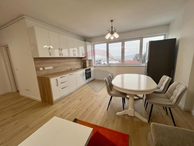 Apartament 3 camere inchiriere in bloc de apartamente Sibiu, Stefan cel Mare vezi locația pe hartă