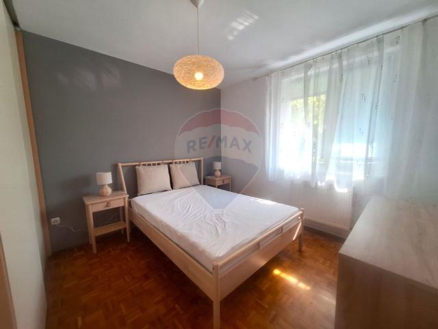 Apartament 3 camere inchiriere in bloc de apartamente Sibiu, Strand vezi locația pe hartă