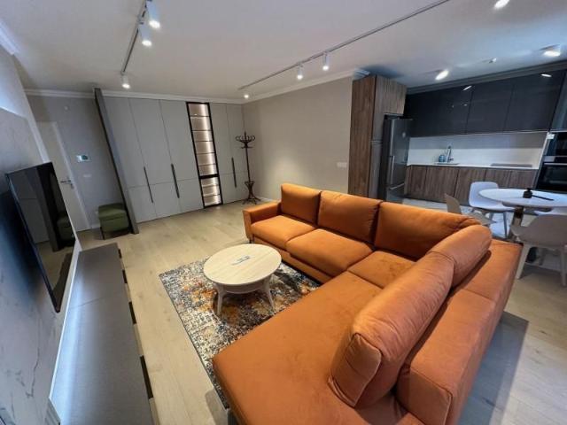 Apartament 3 camere ISHO