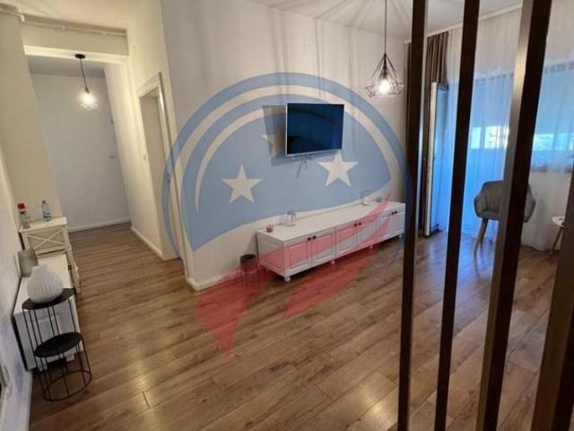 Apartament 3 camere, lux, Promenada,600 Euro