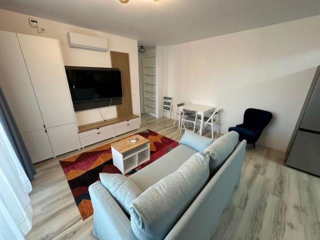 Apartament 3 camere la Adora Forest
