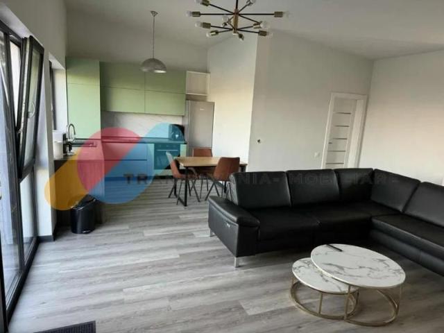 Apartament 3 camere la casa, 80mp + terasa 70mp Dezmir