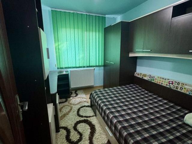 Apartament 3 camere la cheie etaj 2