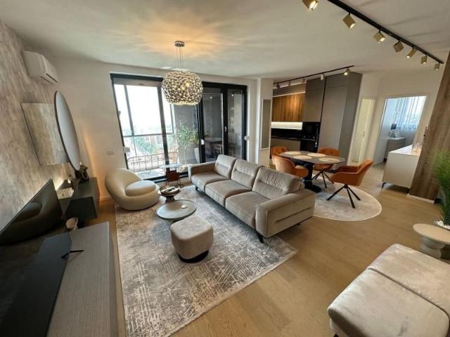 Apartament 3 camere la ISHO