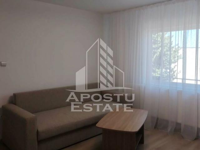 Apartament 3 camere,loc de parcare Micalaca