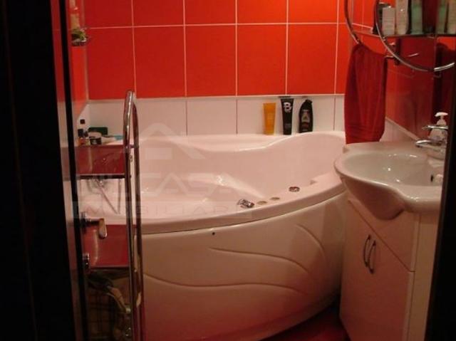 Apartament 3 camere Pacurari