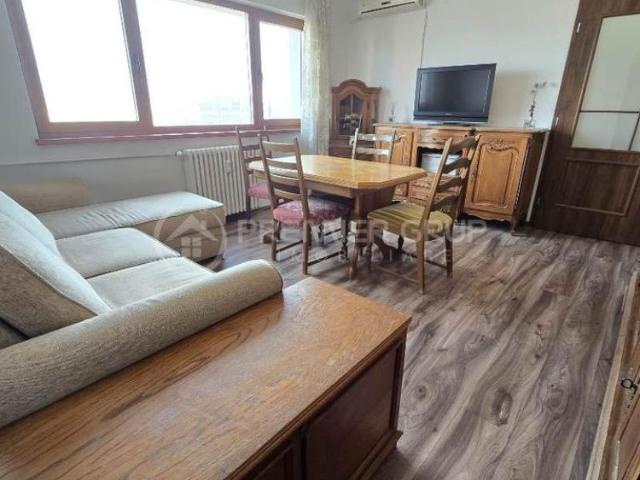 Apartament 3 camere, Palas Campus, 60mp