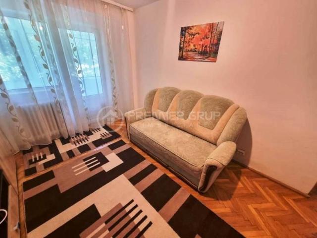 Apartament 3 camere, Palas, 70mp