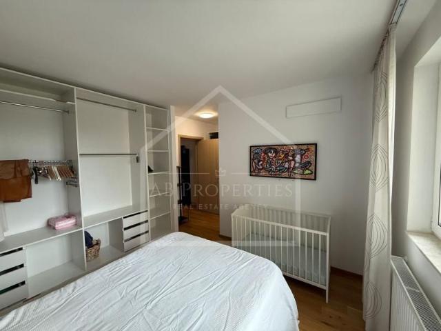 Apartament 3 camere | Parcare Inclusa | Sisesti