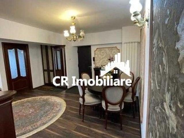 Apartament 3 camere Piata Alba Iulia