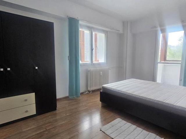 APARTAMENT 3 CAMERE PIATA VICTORIE STR. MEXIC